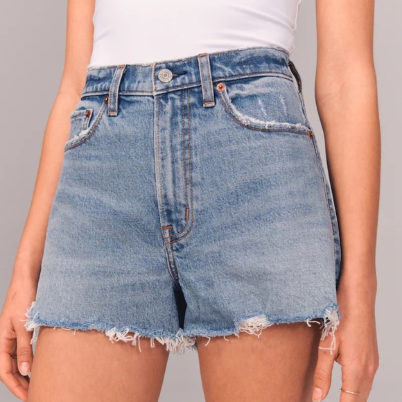Abercrombie 90s High Rise Cutoff Shorts - Picture 5 of 7